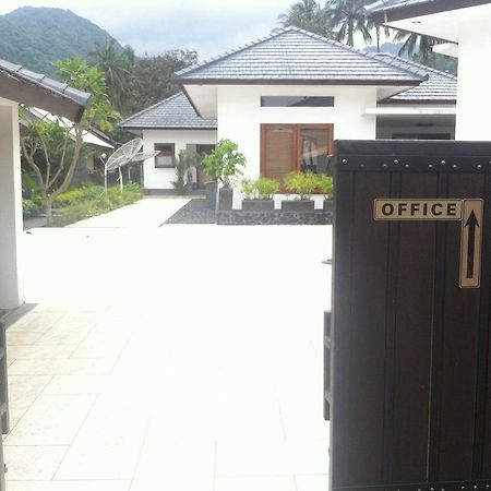 Dream Estate Resort Senggigi Esterno foto