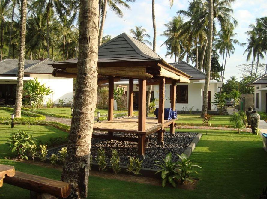 Dream Estate Resort Senggigi Esterno foto