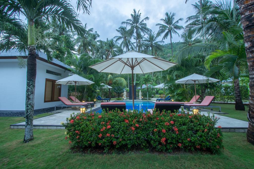 Dream Estate Resort Senggigi Esterno foto