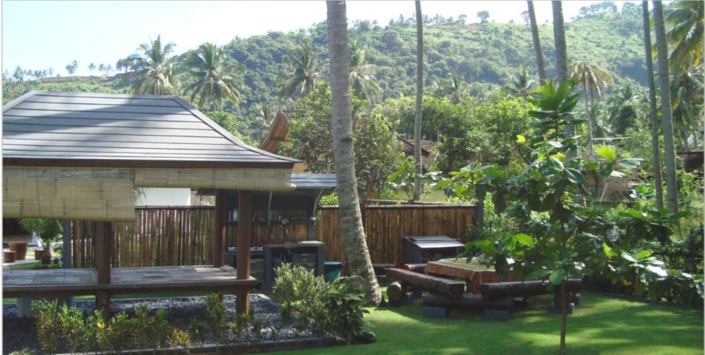 Dream Estate Resort Senggigi Esterno foto